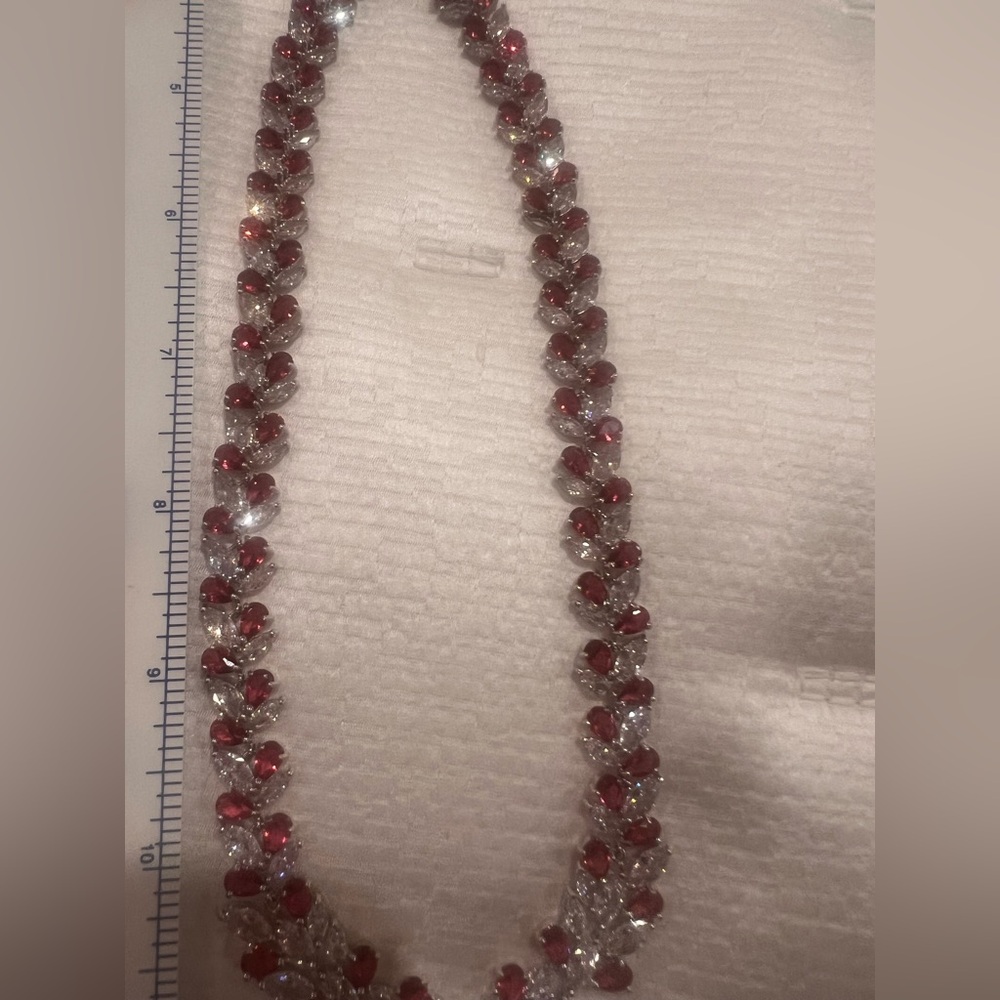 Elegant Red and Silver Necklace Marked 925 clasp - Picture 5 of 16